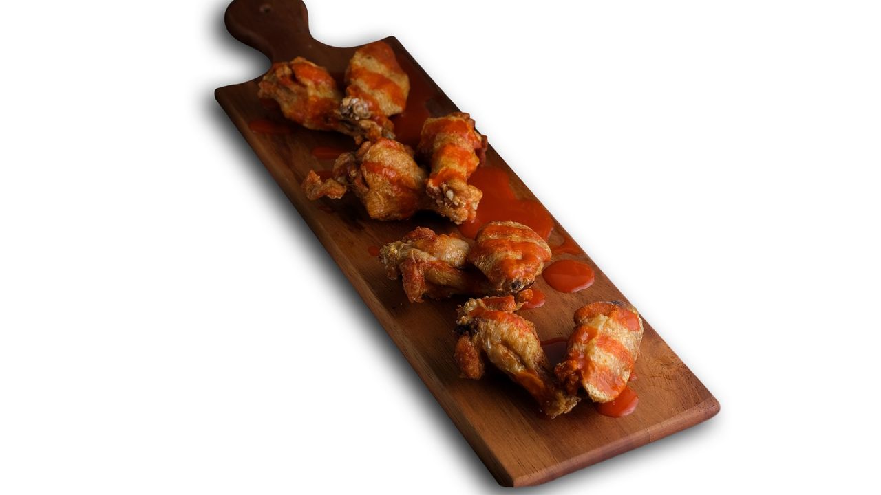 5. Buffalo Wings (8 pcs.)