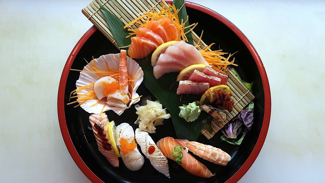 Assorted Sushi & Sashimi (Small)