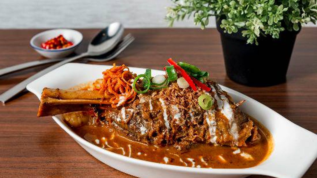 Massaman with Lamb Shanks