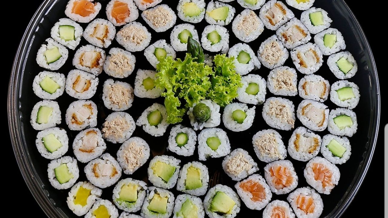 Chugoku Sushi Platter (72pcs)