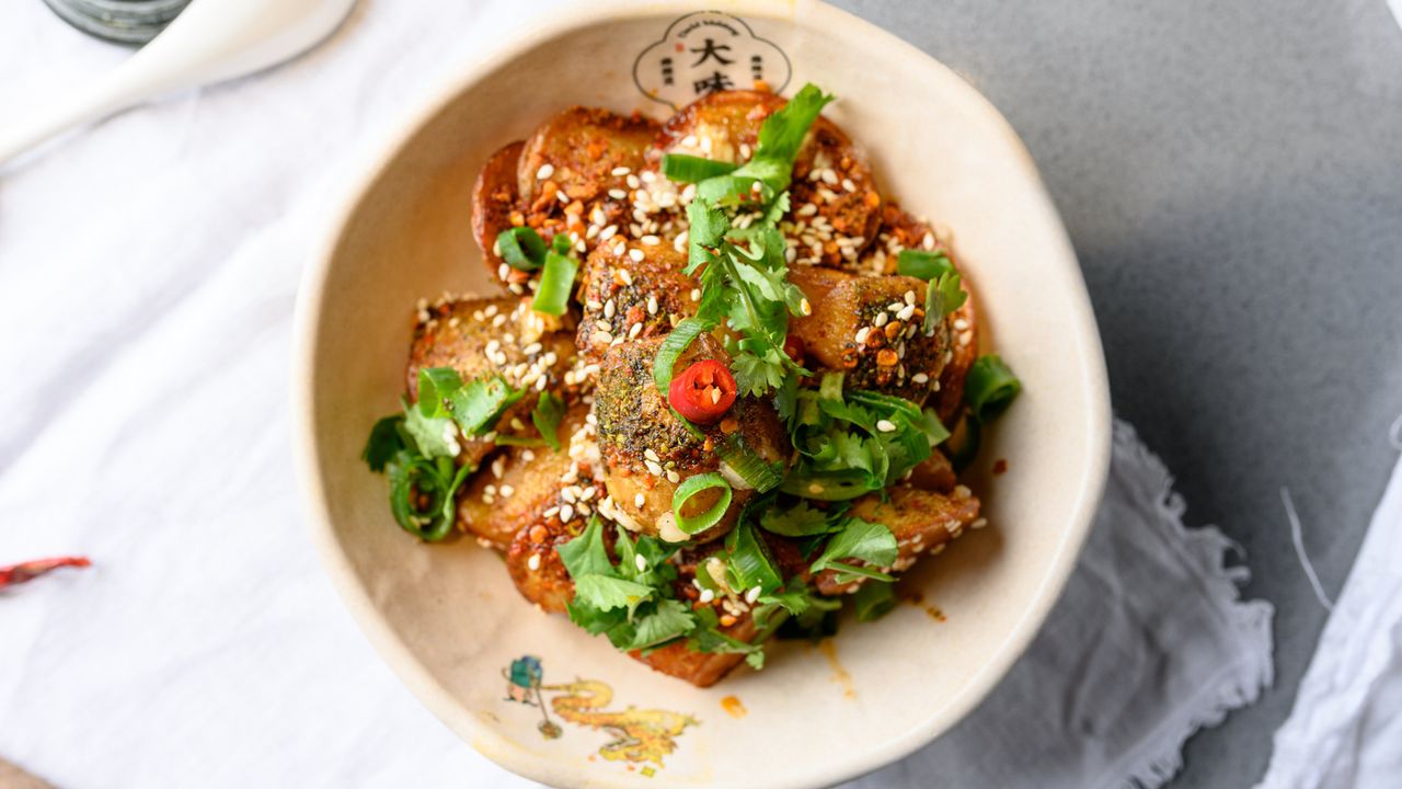 Signature Spicy Potatoes (v)