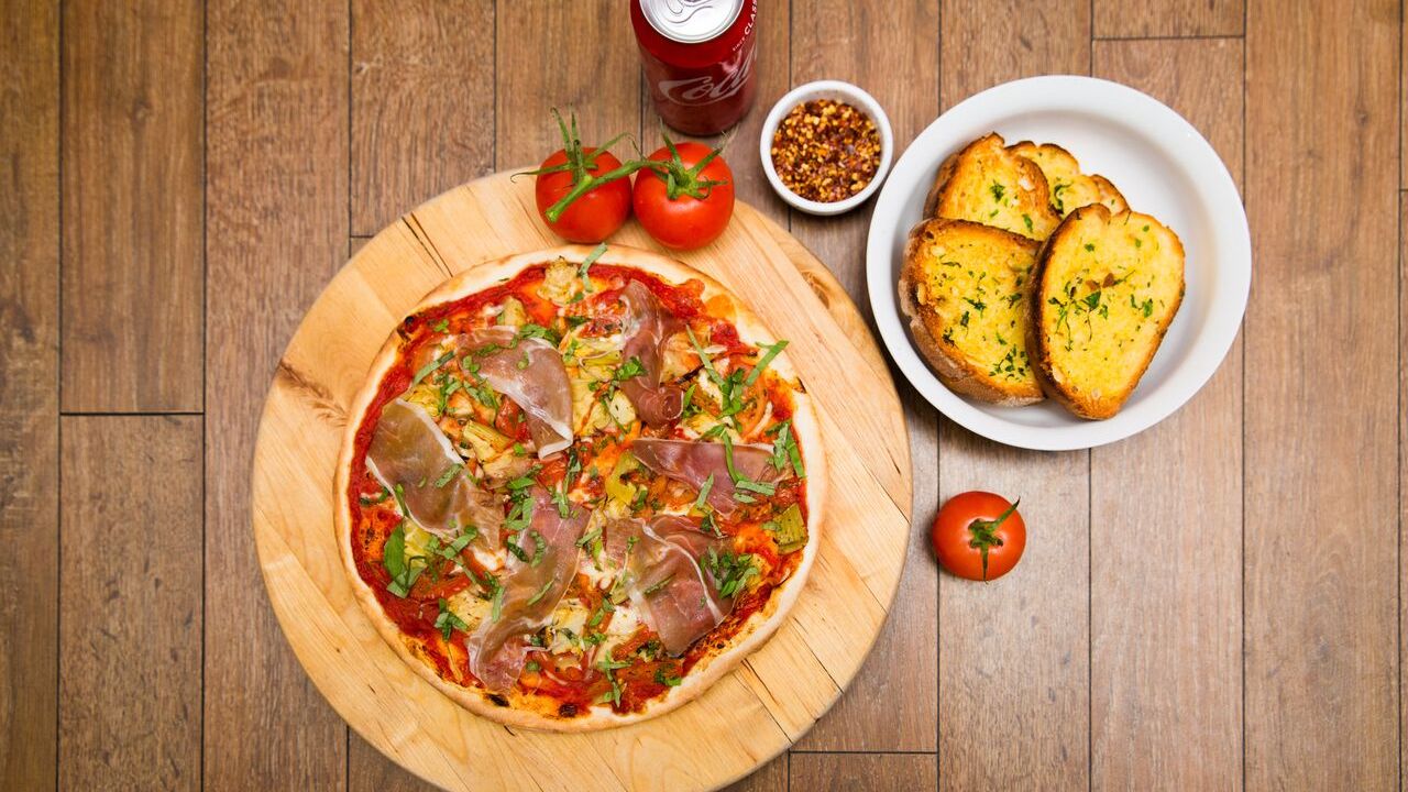 Twelve Inch Pizza Combo