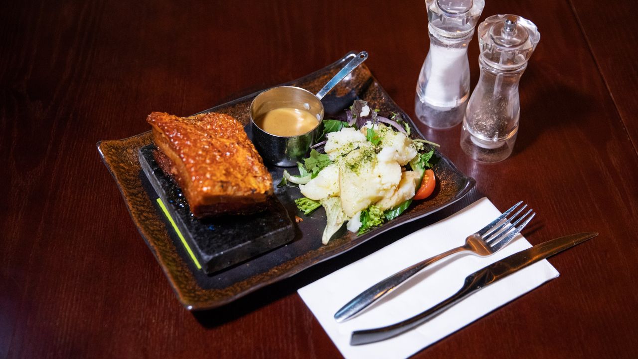 Flaming Crispy Pork Belly (HG)