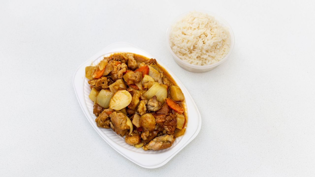 Curry Chicken with Steamed Rice