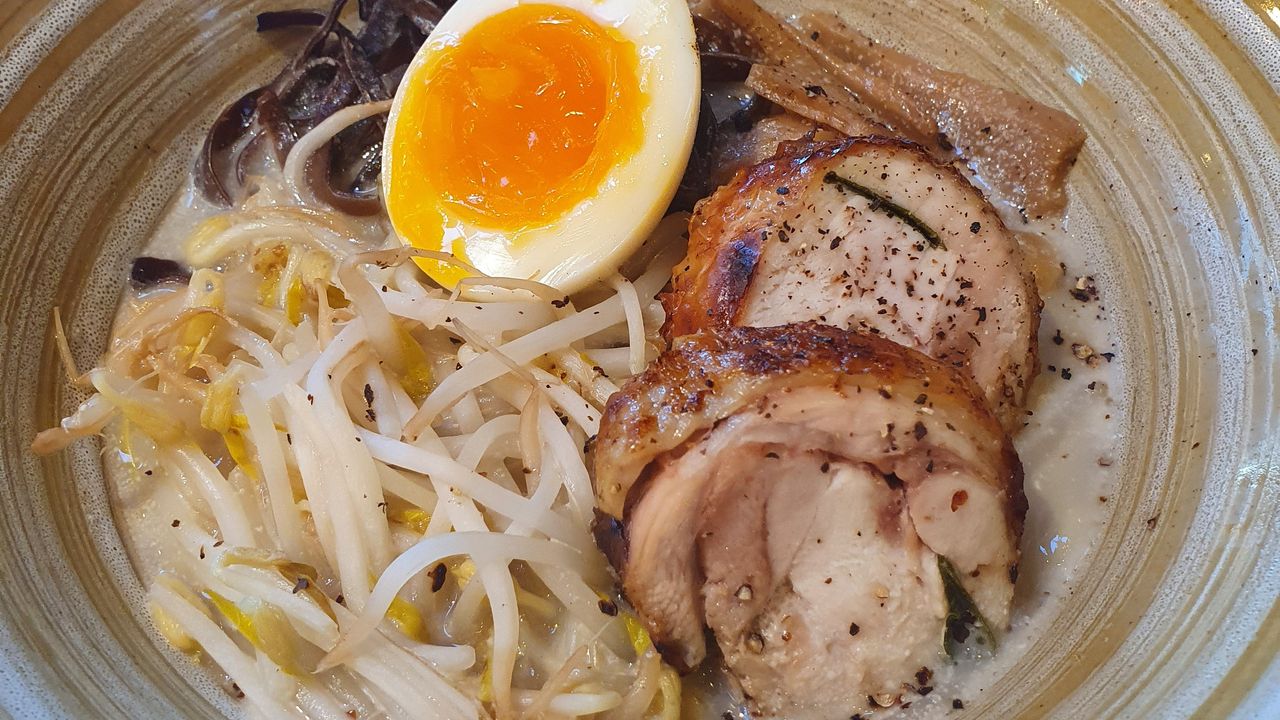 Chicken Paitan Ramen(Cloudy Chicken Soup)