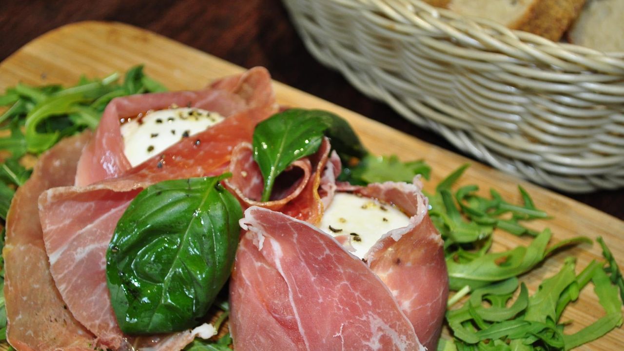 Burrata e Prosciutto