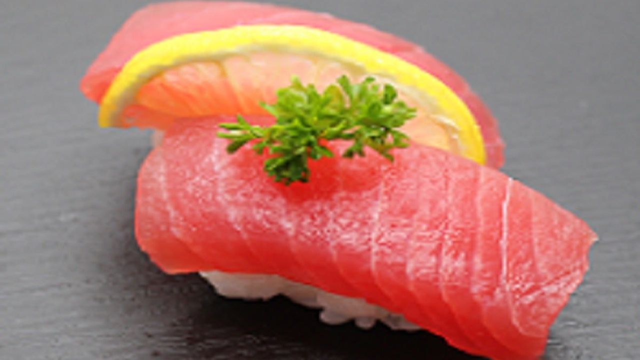 Tuna Nigiri (3 Pcs)