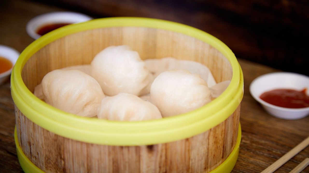 Steamed Scallops & Prawn Dumplings (4 Pcs)