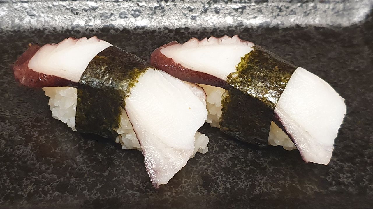 Tako (Octopus) Nigiri