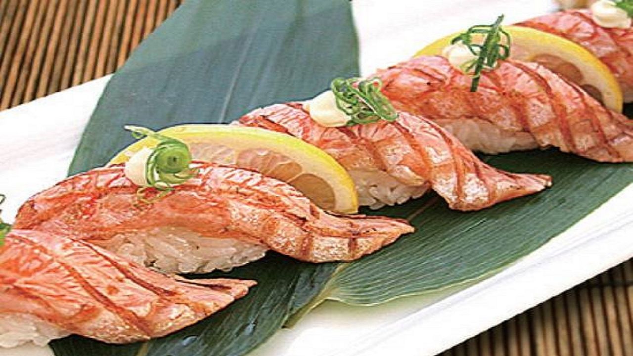 Seared Salmon Sushi