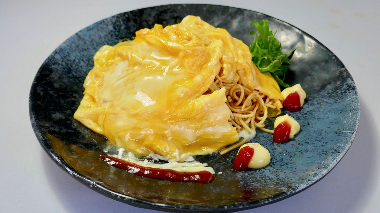 Fried Noodle Omelet