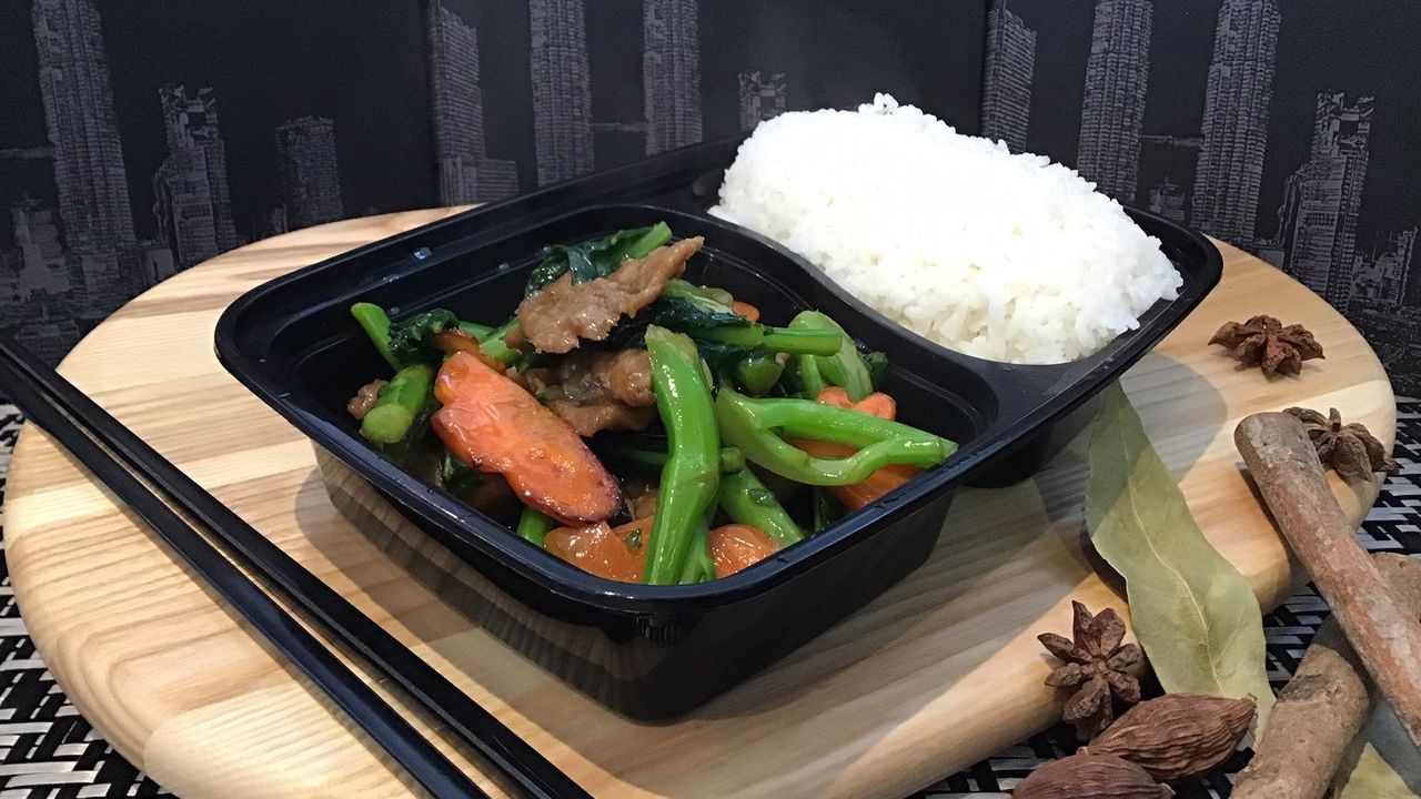 Stir Fried Chinese Broccoli and Beef with Rice