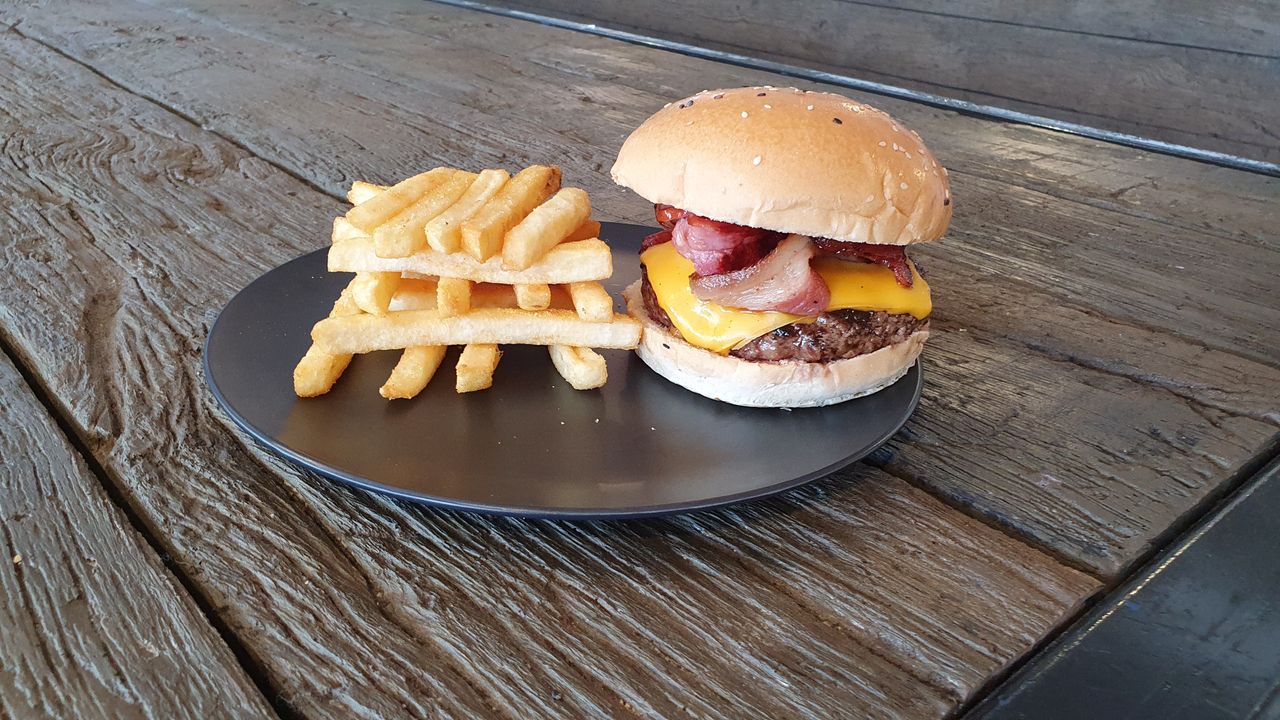 Piggy Azalea + Fries