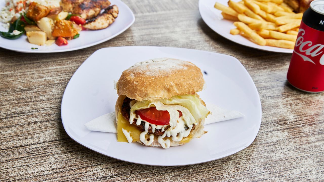 Bee.Bee.Q Burger
