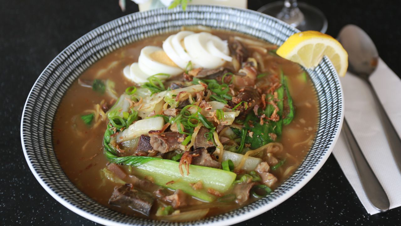 D27. Batchoy