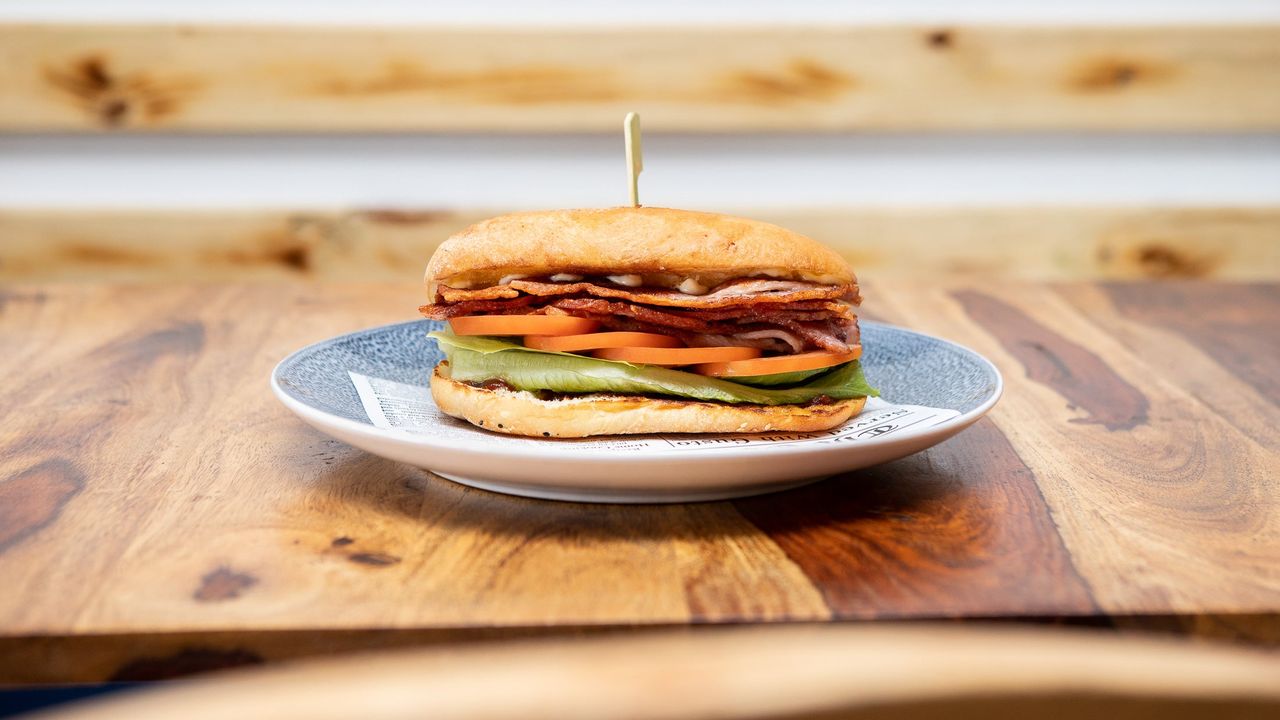 BLT
