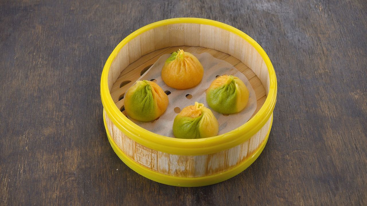 103 Triple Colored Xiao Long Bao with Pork and Crab Meat (4pc)