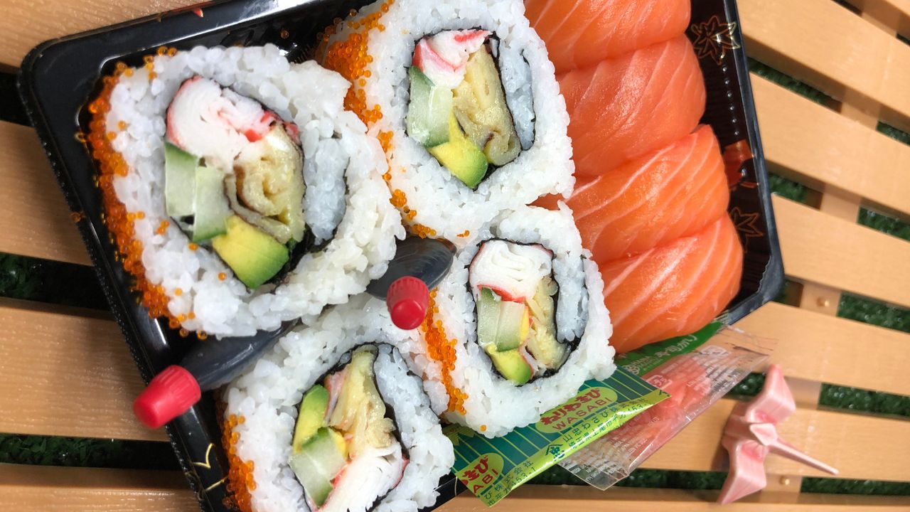 Salmon Nigiri & California