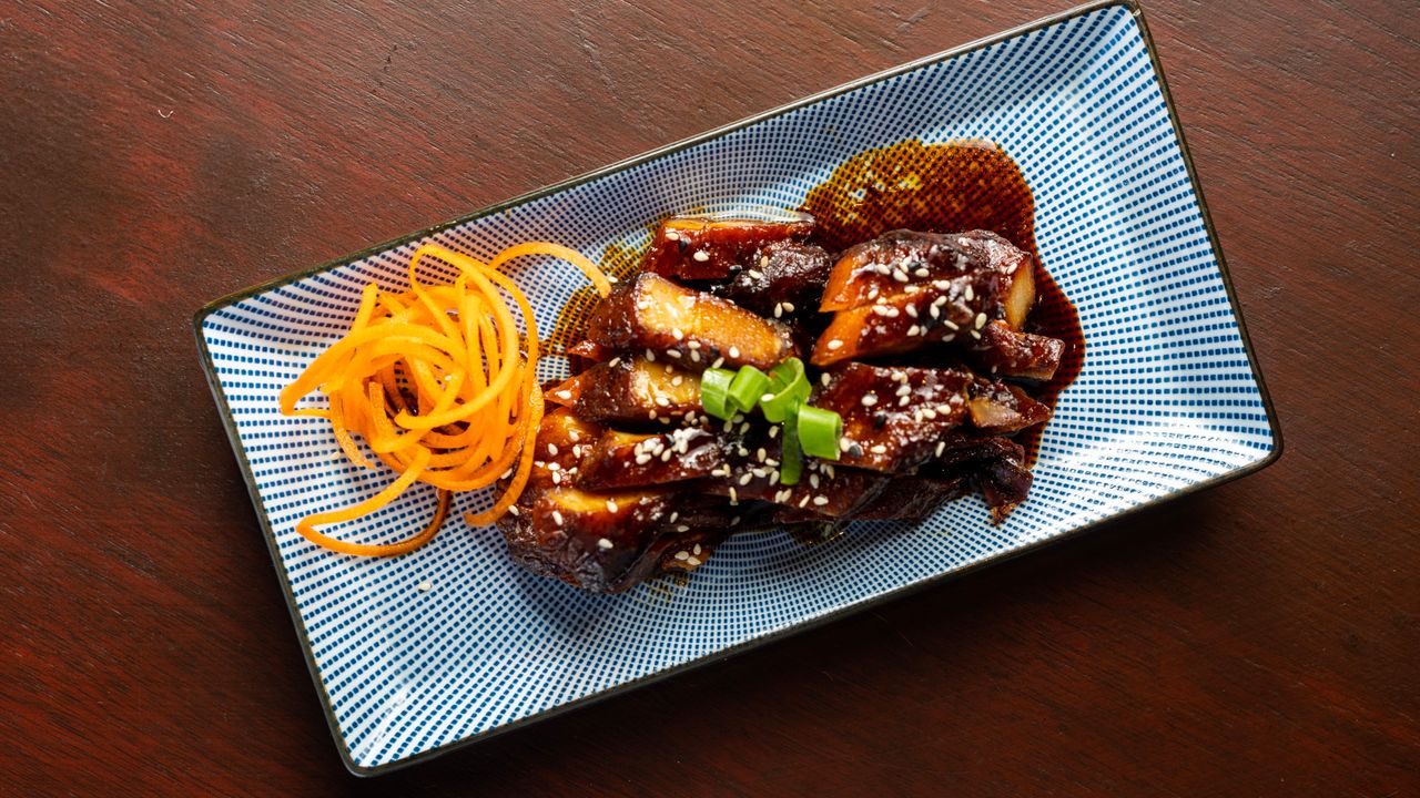 R19, Honey Glazed Bbq Pork Belly On Rice