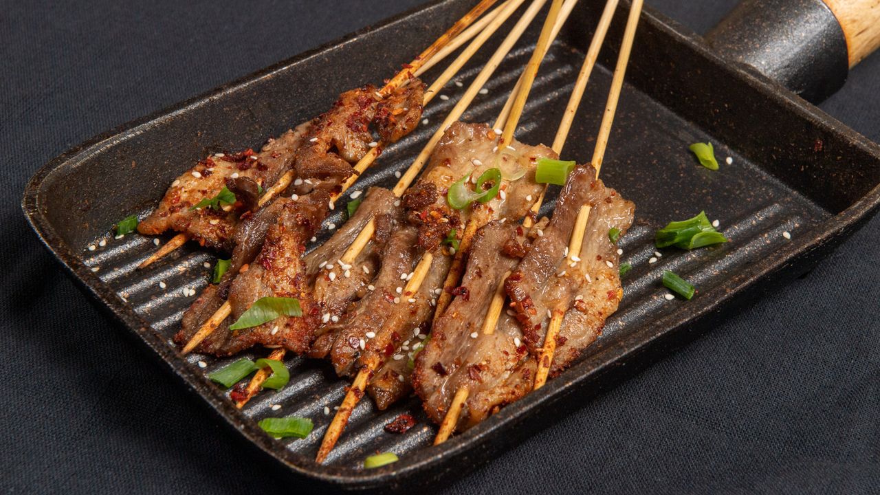 Pork Belly Skewer / 烤五花肉