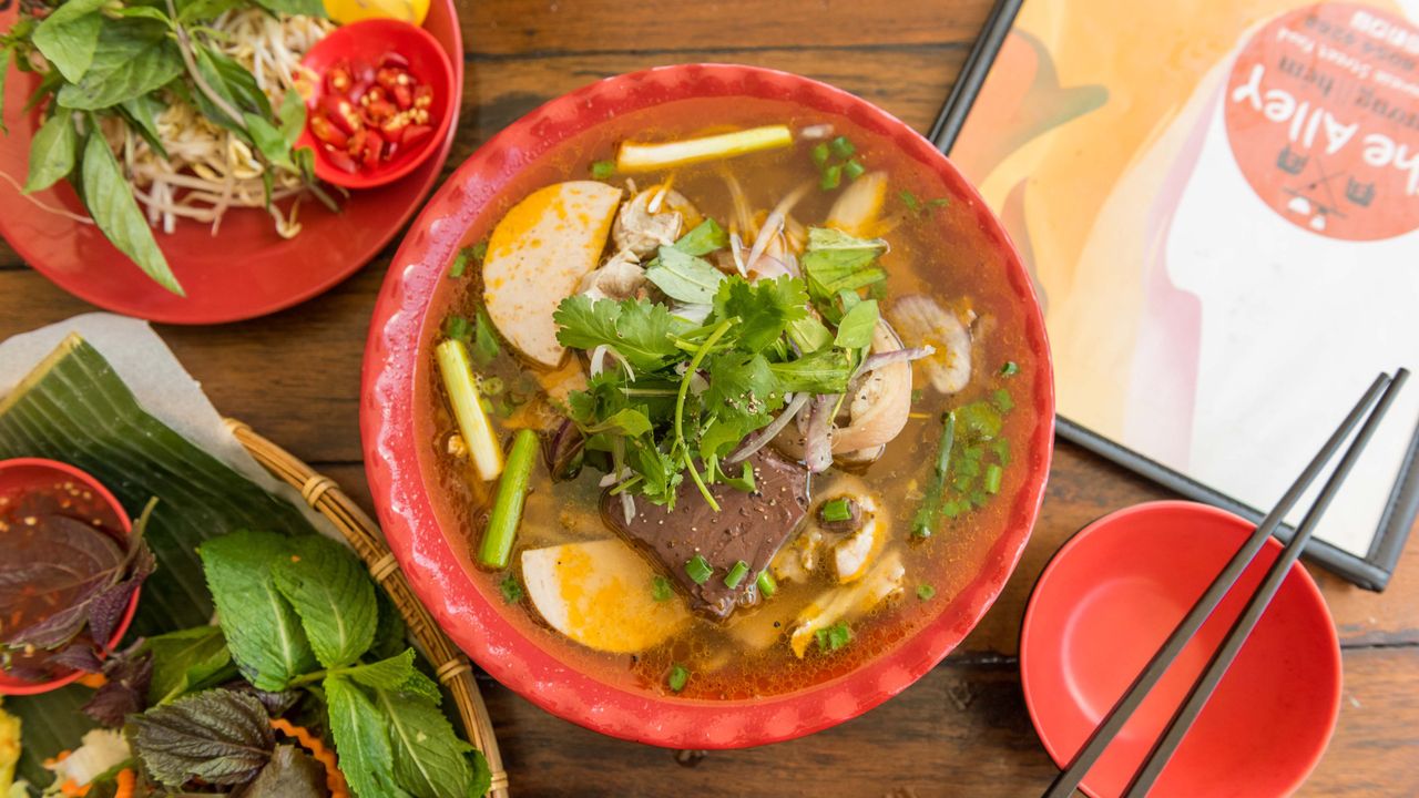 Bun Bo Hue - Hue Traditional Spicy Soup