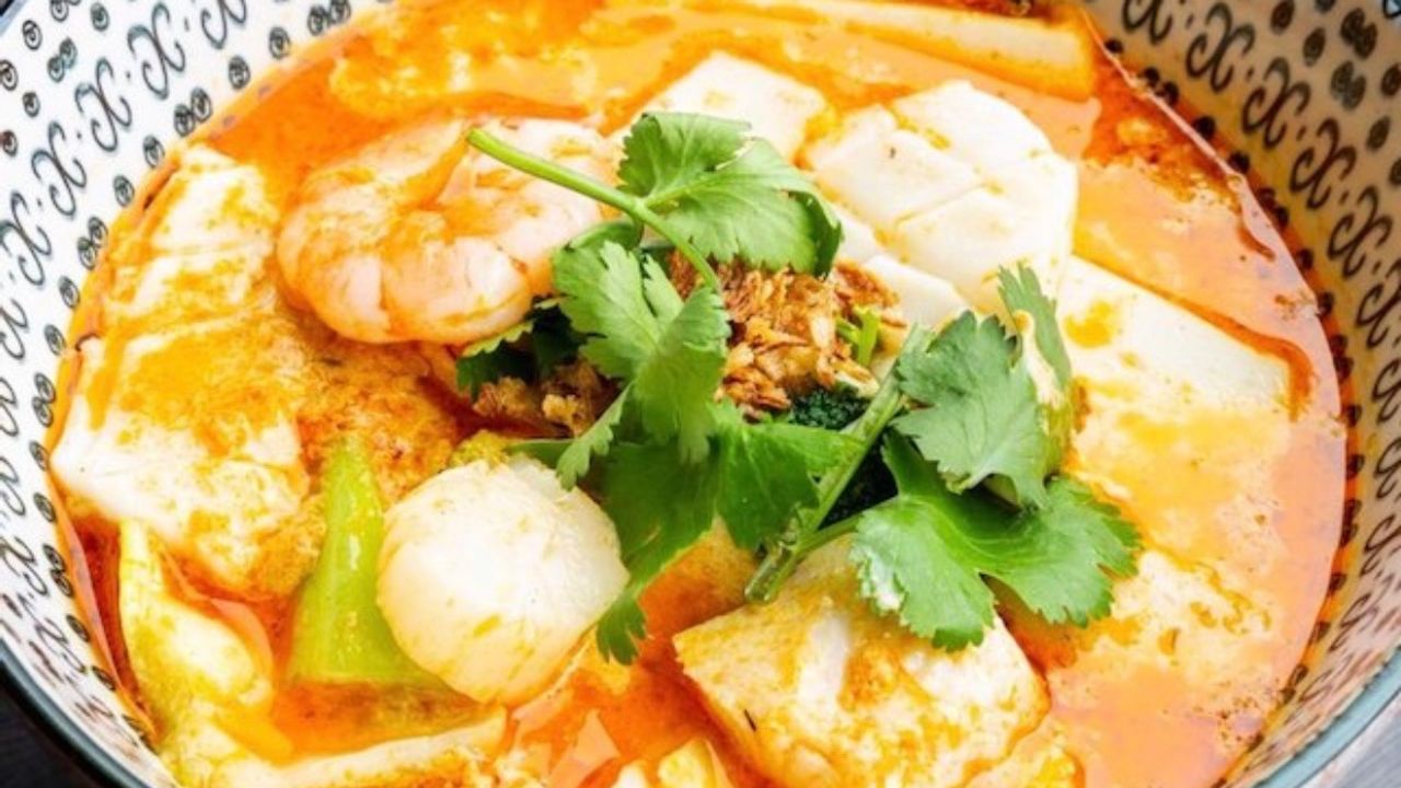 Curry Laksa Noodle Soup