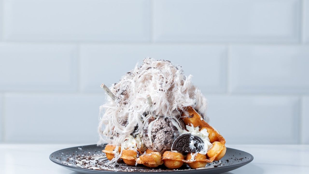 Cookies and Cream Bubble Waffle