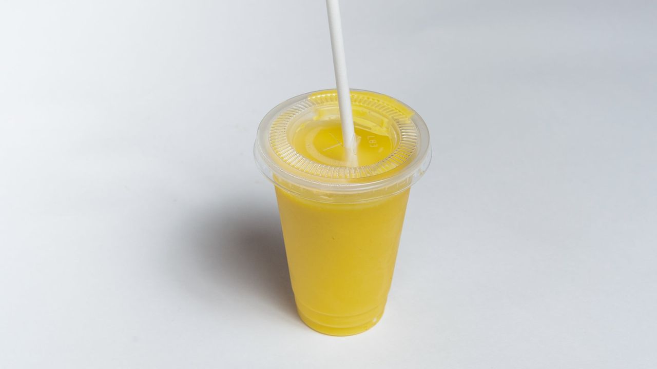 Lassi (Strawberry or Mango) (V)