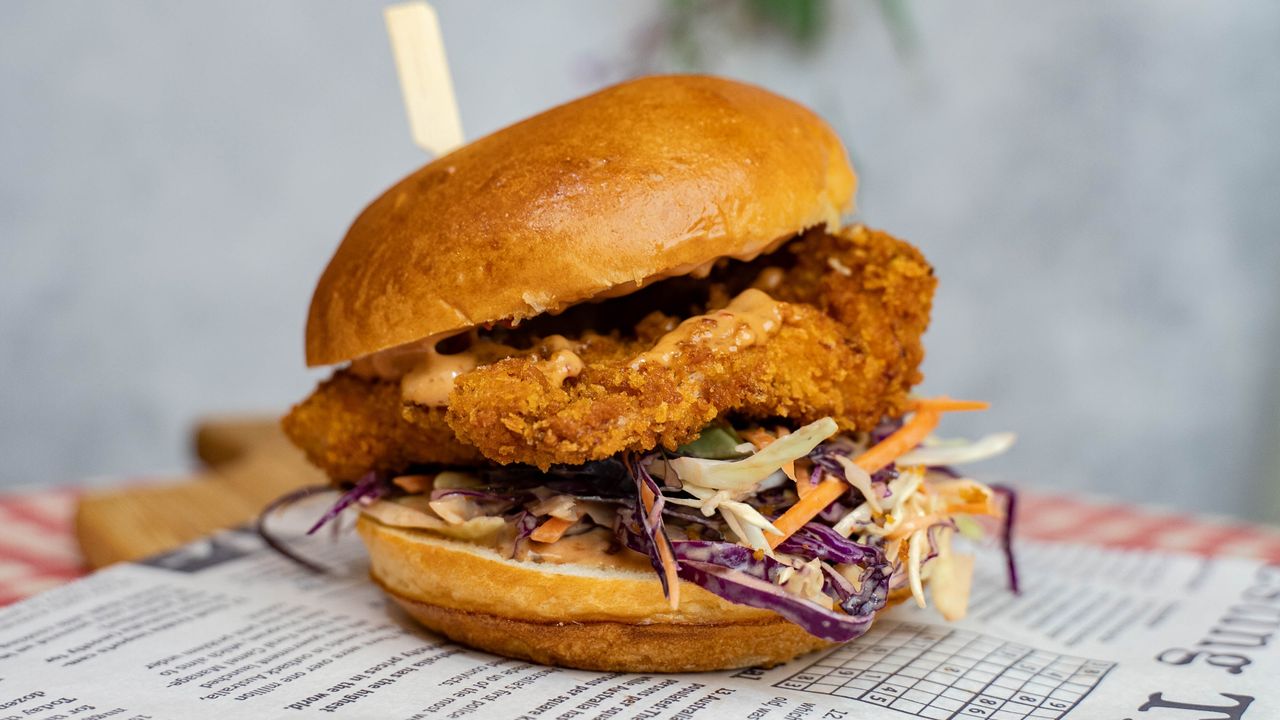 Saffron Chicken Burger+chips+soft drink