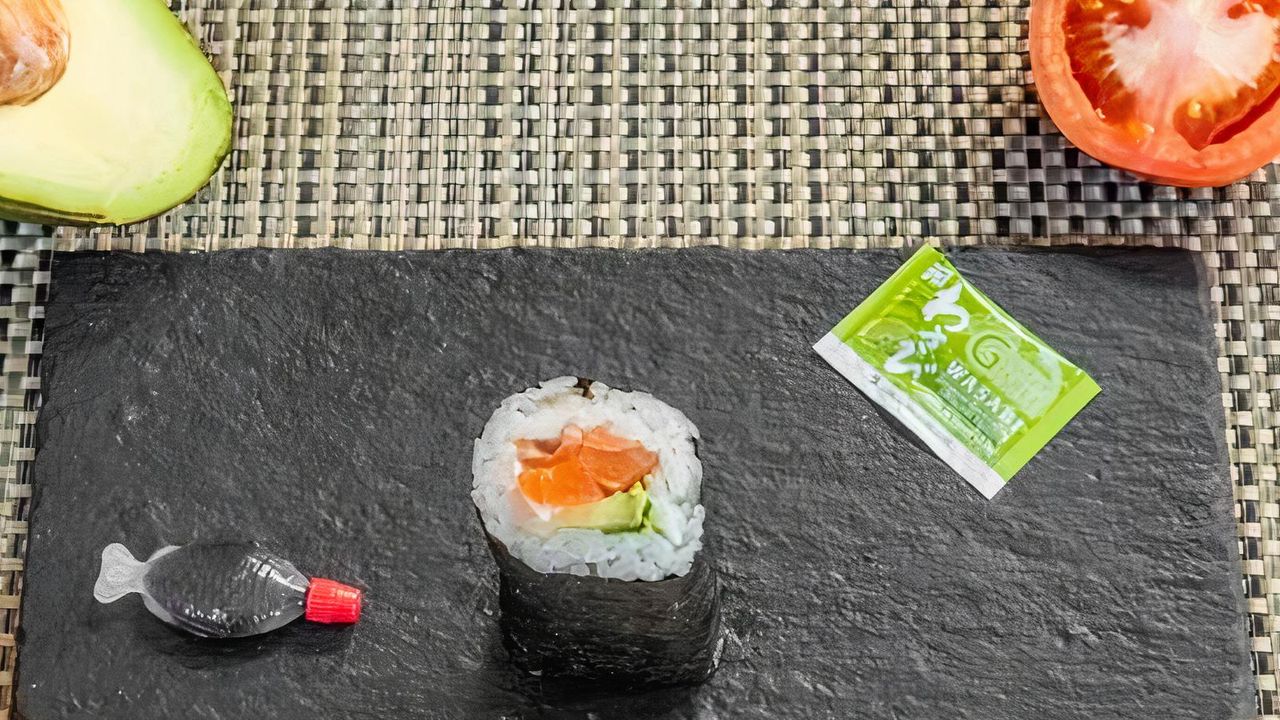 Salmon Avocado Sushi
