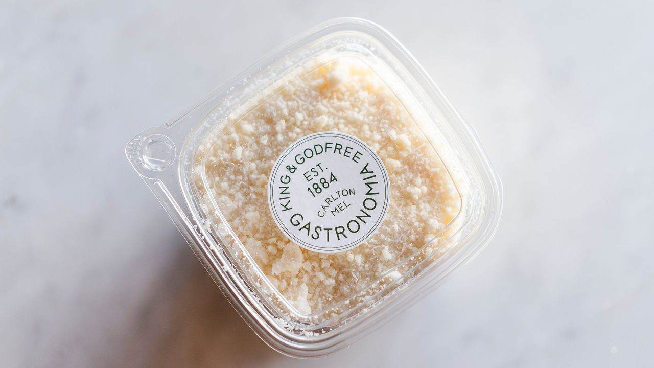 Grated Parmesan (320g)