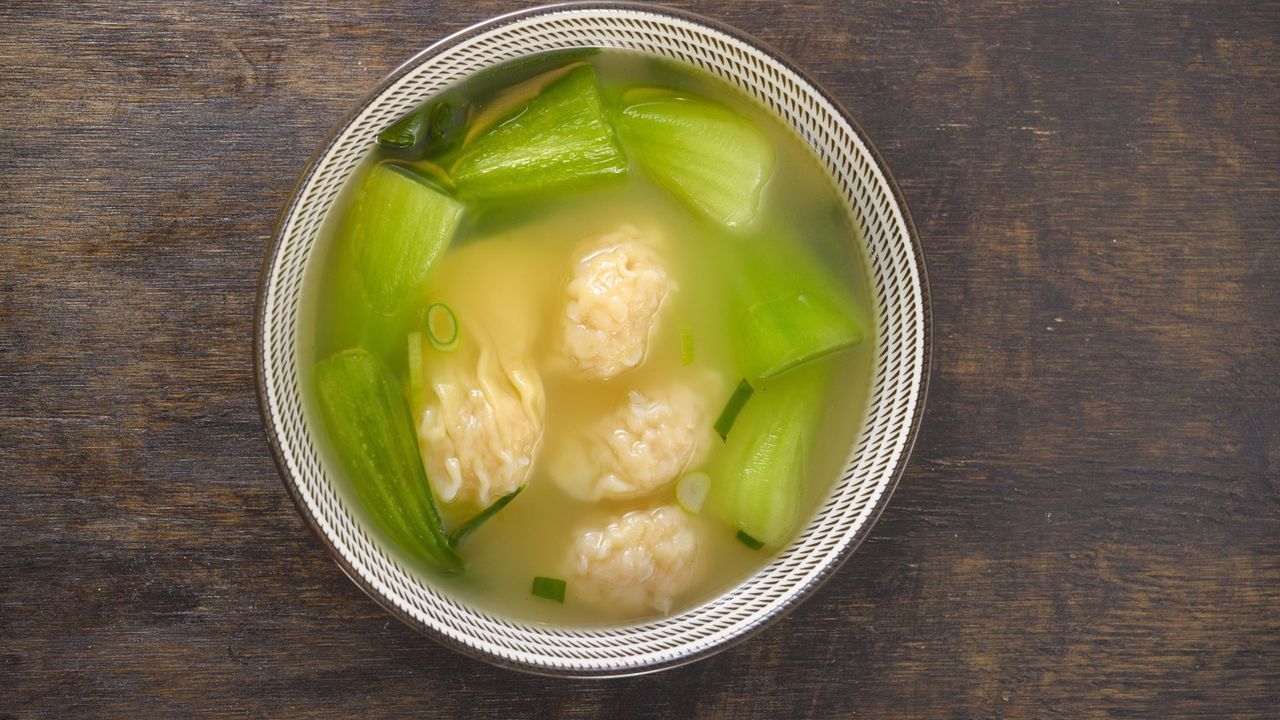 203 Prawn Wonton Soup (6 Pcs)