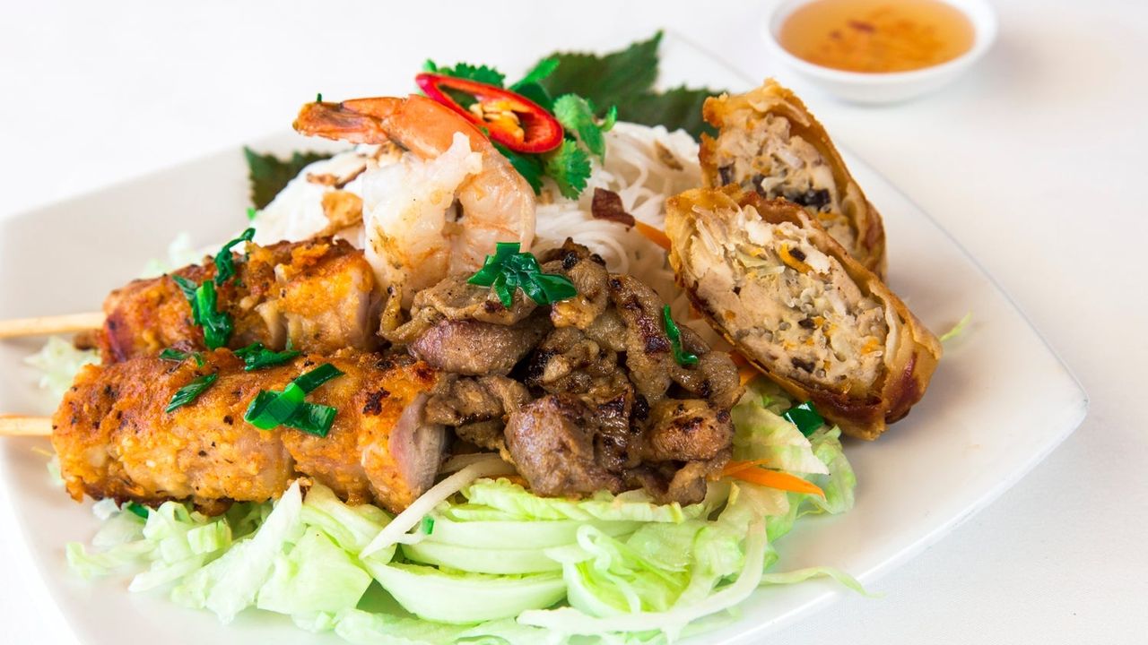 Mixed Grill Vermicelli - Bun Thit Nuong Thap Cam