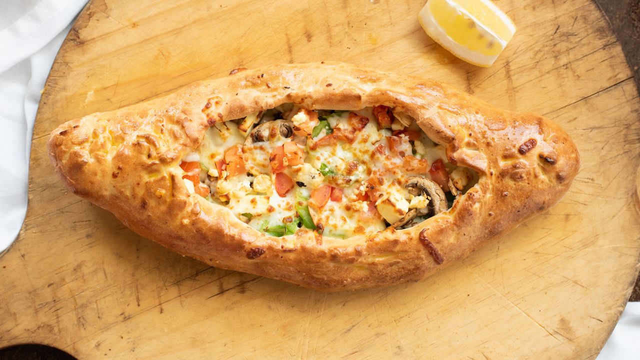 Vegetarian Pide