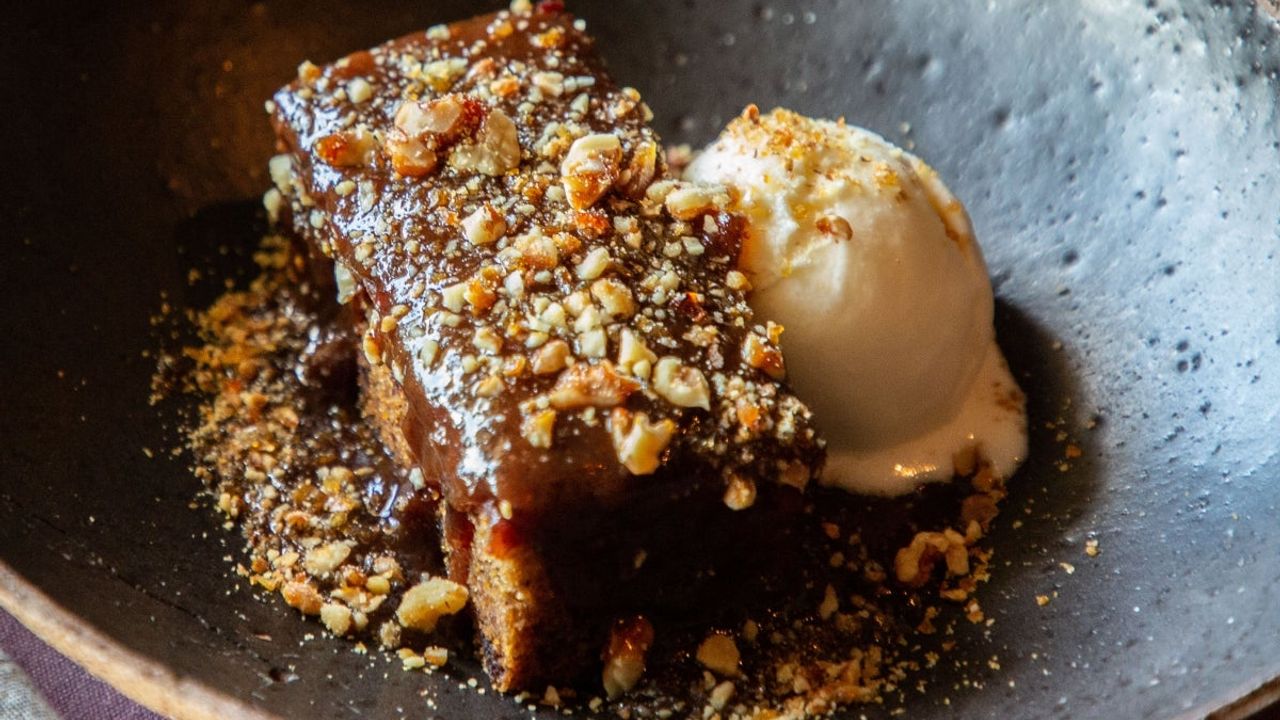 Sticky Date Pudding