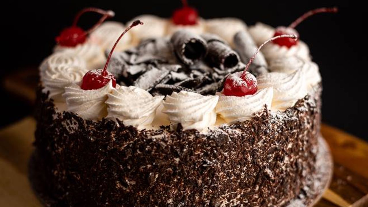 9 inch Black Forest