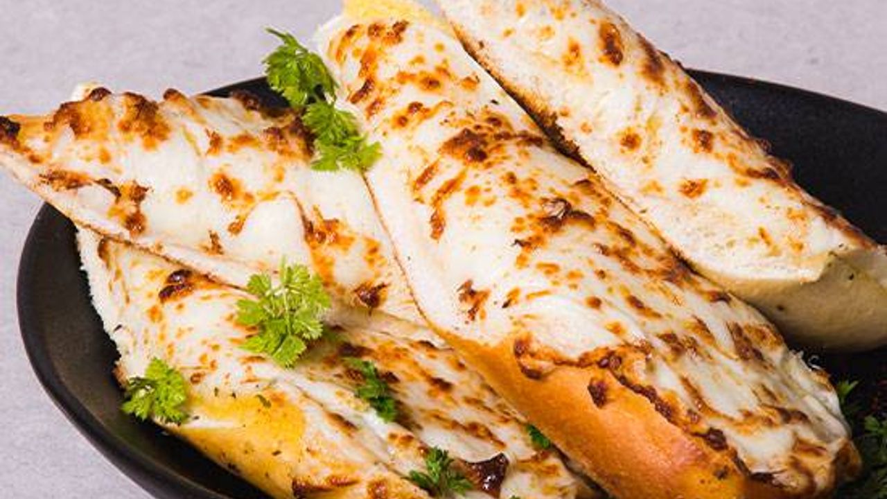 Cheesy Garlic Bread