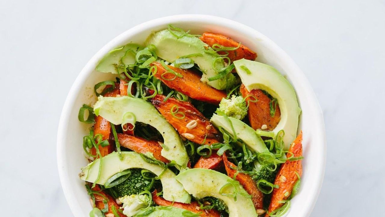Roasted Carrot & Avo (V) (DF) (GF)