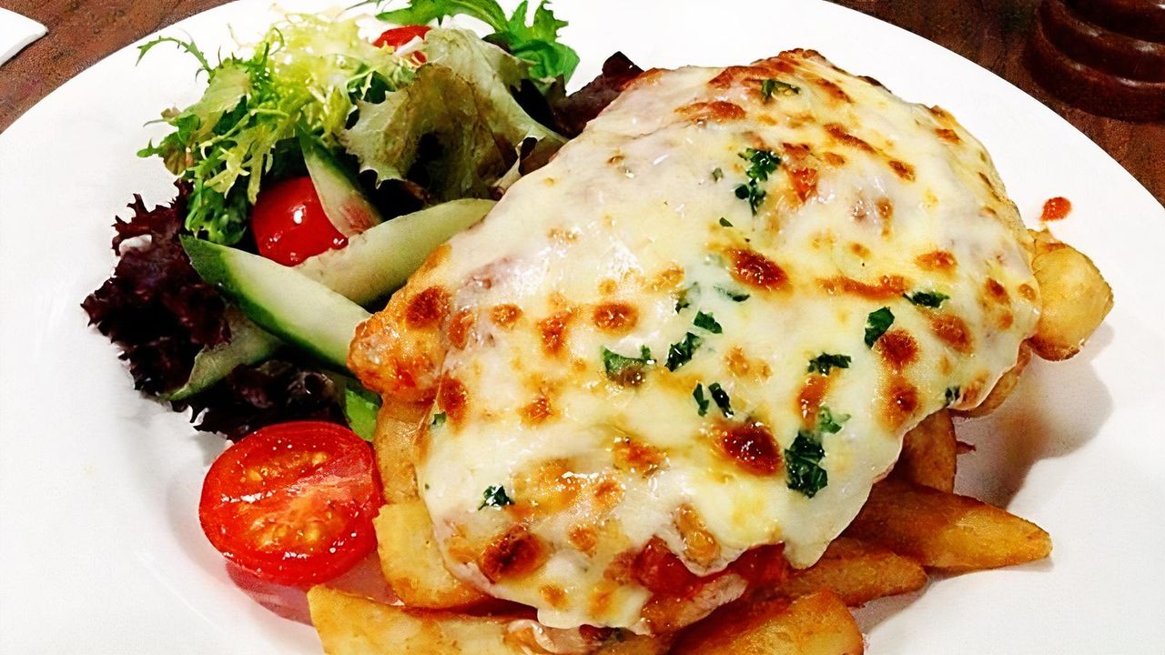 CHICKEN PARMIGIANA