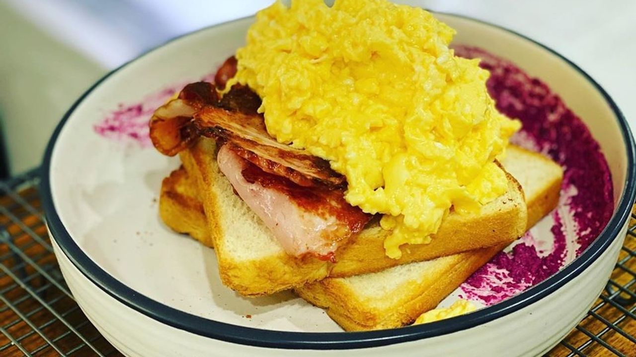 Eggs on Toast