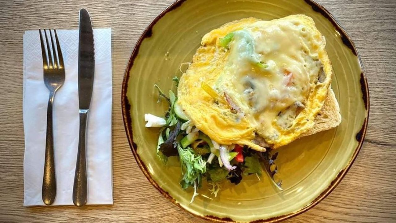Omelet on Toast