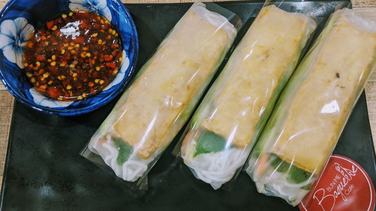 Crispy Tofu & Avo Rice Paper Roll