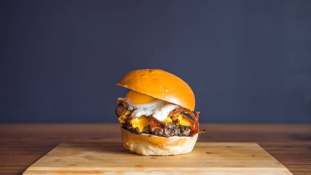 Bacon & Egg Cheese Burger