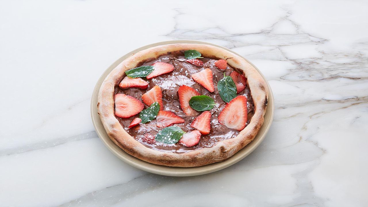 Strawberry & Nutella Pizza (10")