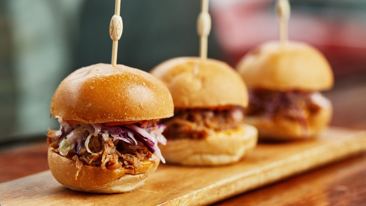 CAROLINA-STYLE PORK SLIDERS (3)
