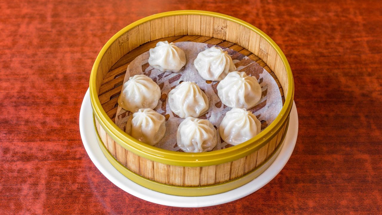 Shanghai Pork Dumpling (8pcs) 小笼包（8只）