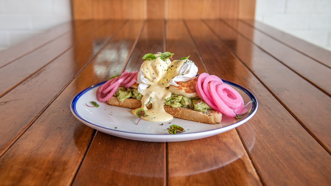 Haloumi & Avo
