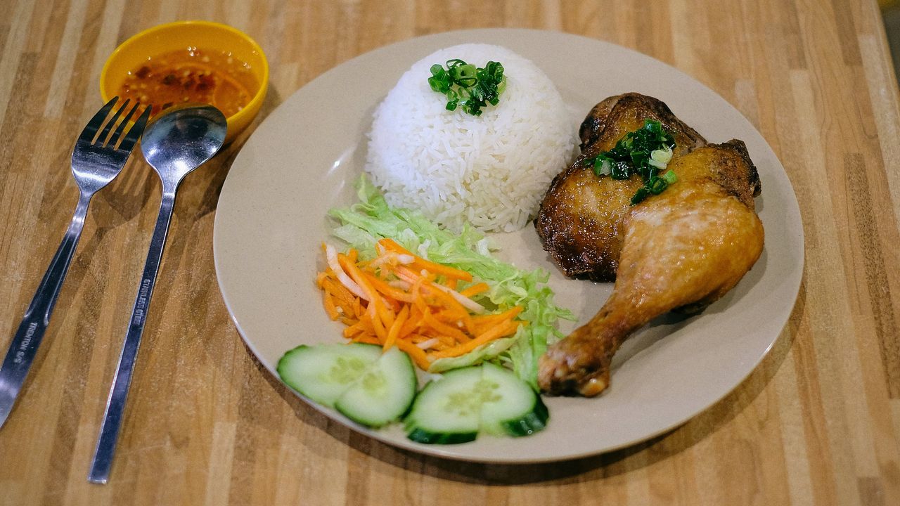 Crispy Chicken with Steam Rice