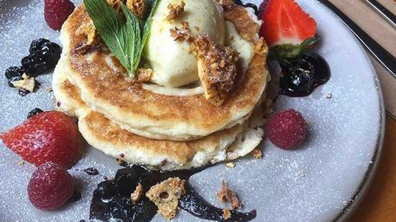 Ricotta Hotcakes (V)