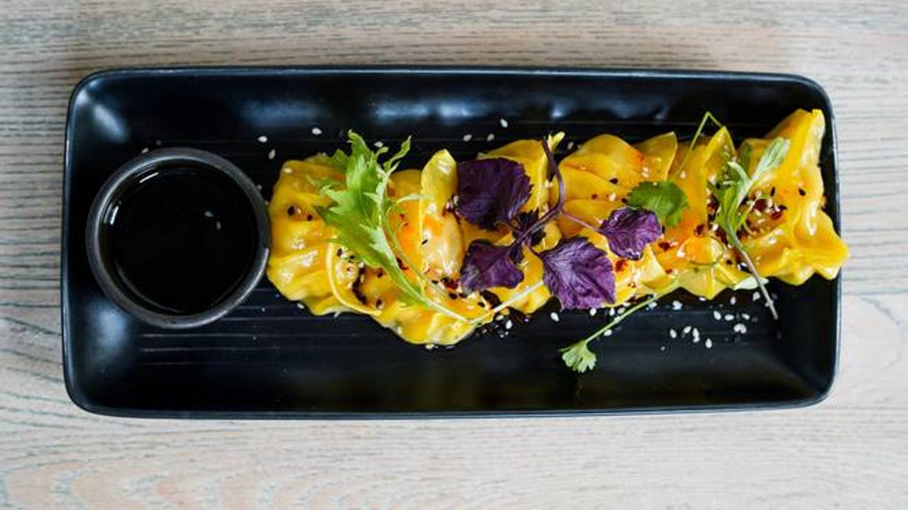 Vegetarian Steamed Dumplings (Veg) (6)